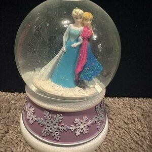 Disney Frozen Snow Globe